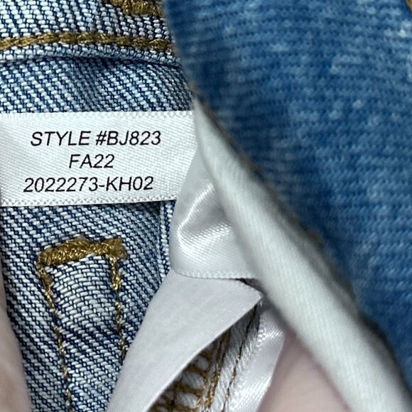 J.Crew Essential Straight Jean Light Wash Sz 25 - Picture 7 of 13